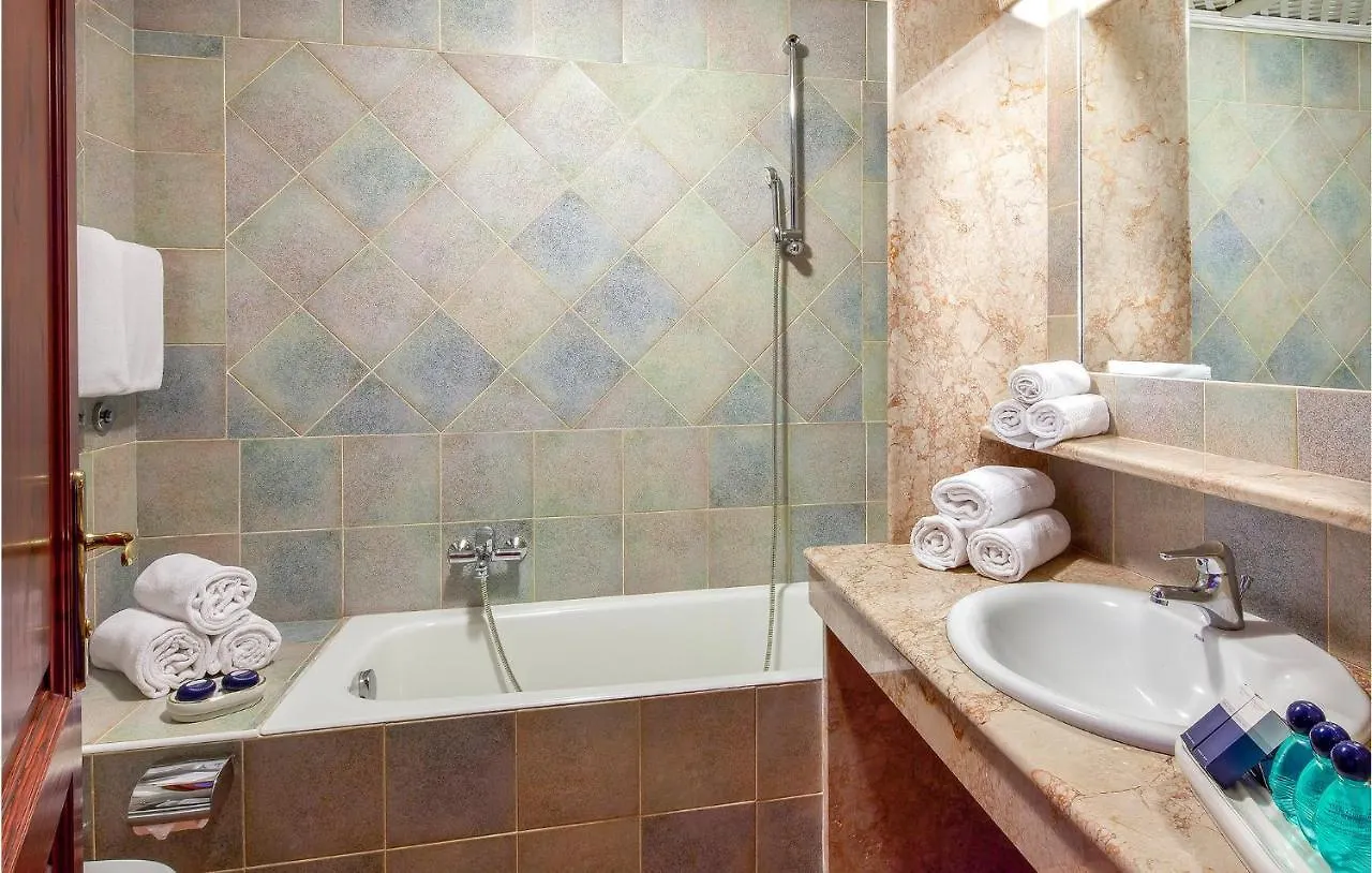 Cozy Apartment In Orosei With Wifi Italy